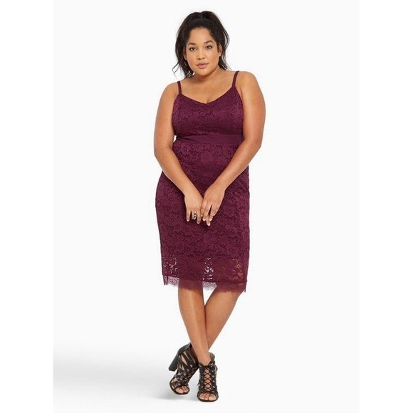 torrid Dresses & Skirts - NWT Torrid Lace Overlay Bodcon Spaghetti Strap Dress / Purple / 1X
